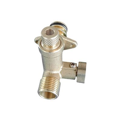 Conector de entrada de latón resistente a la corrosión para calentadores de agua exteriores